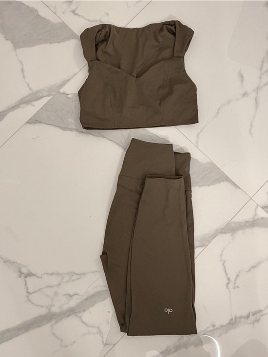 ALO Yoga Pants - ALO Yoga Olive Brown Crop Top & High-Waist Leggings Set